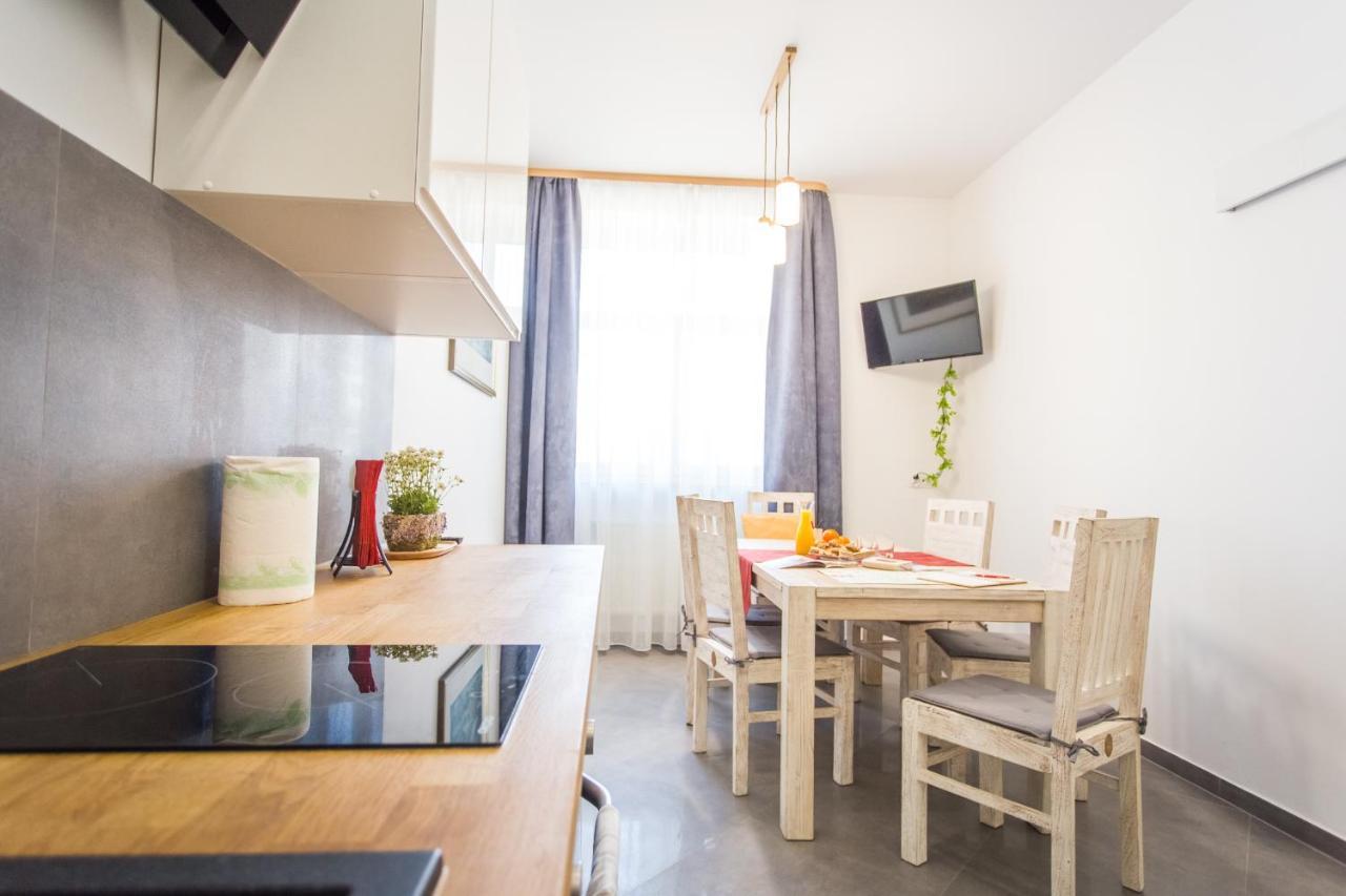 Fogra Travel Apartment Krasków Eksteriør bilde
